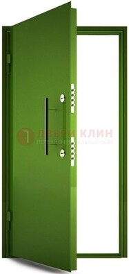 Зеленая металлическая бронированная дверь ДБ-8 в Петрозаводске
