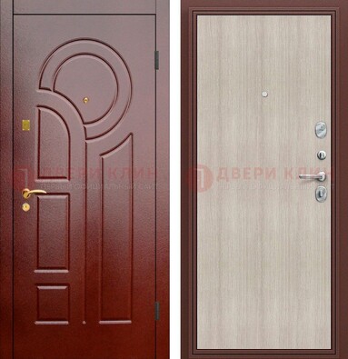 Красная металлическая дверь с МДФ панелями ДМ-368 в Петрозаводске