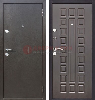 Коричневая железная дверь с порошковым окрасом ДП-63 в Петрозаводске