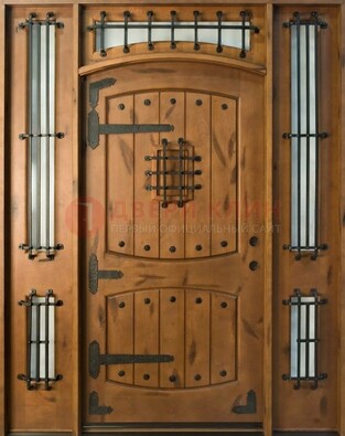 Парадная дверь с коваными элементами ДПР-68 в коттедж в Петрозаводске