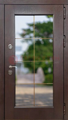 Коричневая стальная дверь со стеклом ДС-19 в Петрозаводске