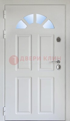 Белая стальная дверь МДФ со стеклом для дома ДС-37 в Петрозаводске
