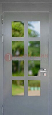 Серая металлическая дверь со стеклом ДС-78 в Петрозаводске