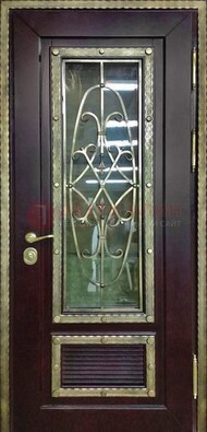 Темная уличная дверь порошок со стеклом и ковкой ДСК-167 в Петрозаводске