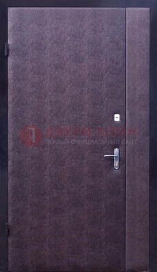 Бордовая металлическая тамбурная дверь ДТМ-3 в Петрозаводске