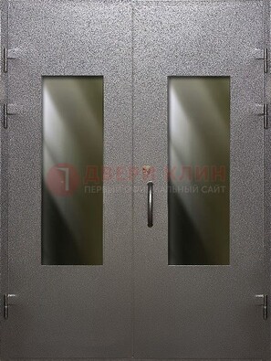 Серая тамбурная дверь со стеклянными вставками ДТМ-8 в Петрозаводске