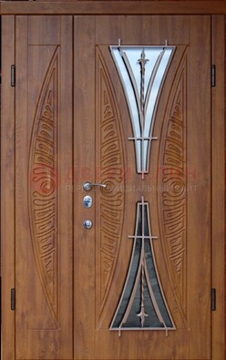 Входная классическая дверь с терморазрывом и коричневым МДФ ДВТ-76 в Петрозаводске
