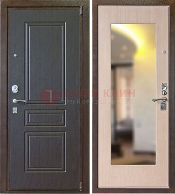 Коричневая стальная дверь с зеркалом МДФ внутри ДЗ-27 в Петрозаводске